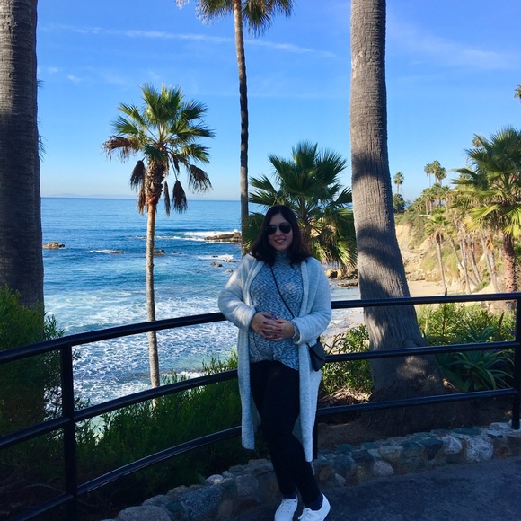 Meet your Posher, Jess - Picture 1 of 1